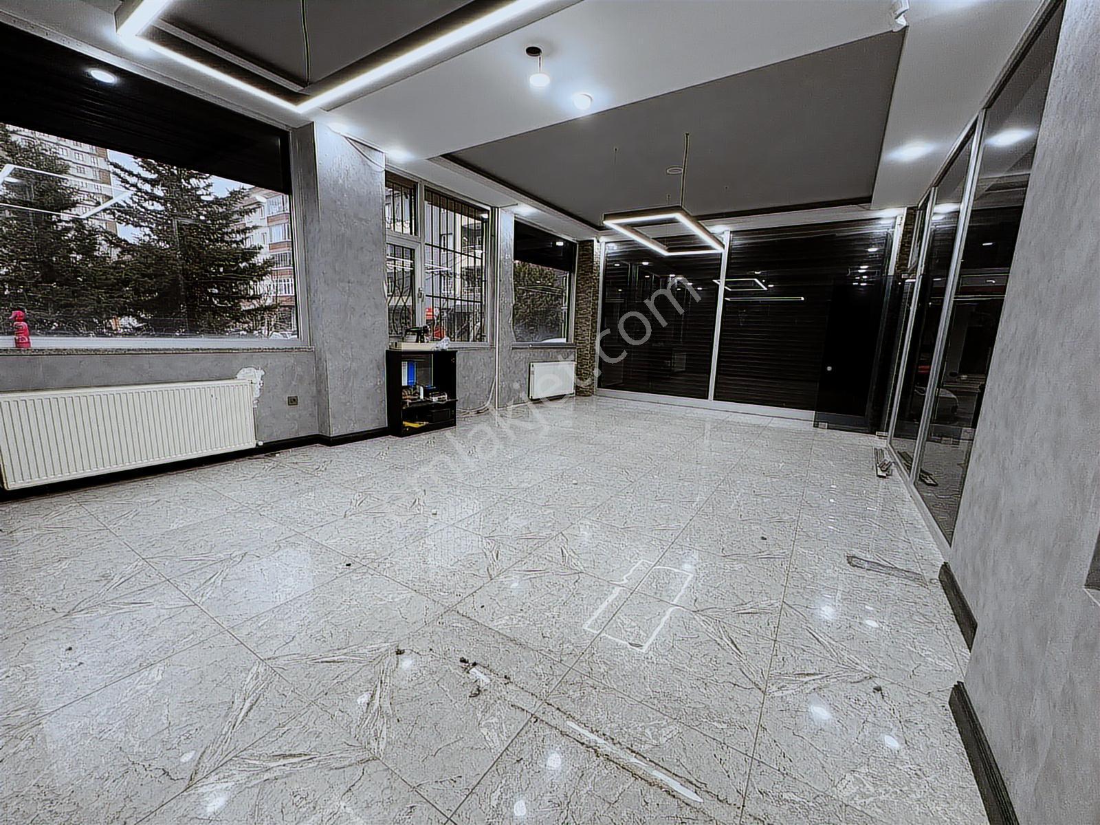 Bağcılar Kirazlı Mahallesi 250m2 Dekorasyonlu Dükkan-mağaza - Görsel 2