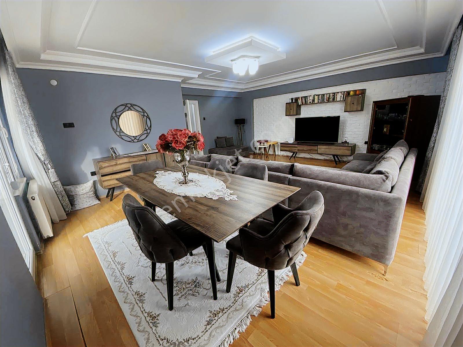 Esenevler Mahallesi Net 150 M2 Tramvaya Çok Yakın Satılık Daire - Görsel 15