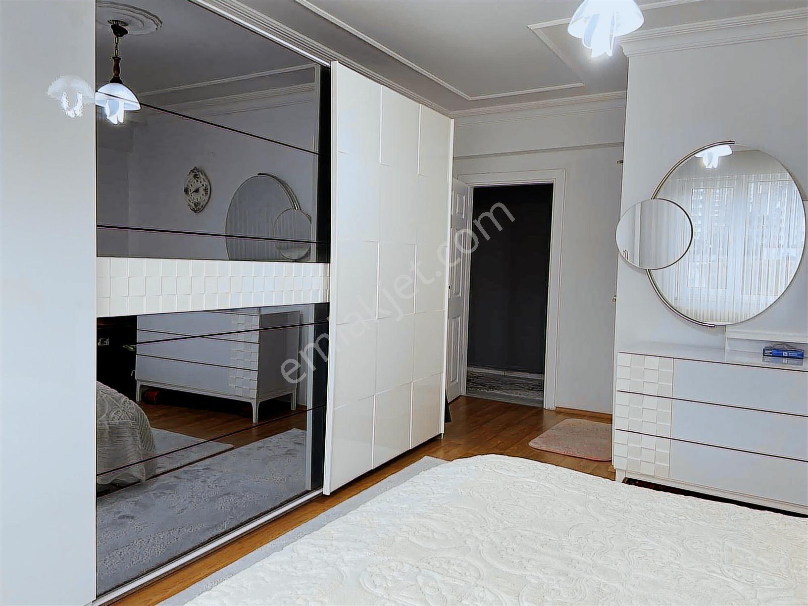 Esenevler Mahallesi Net 150 M2 Tramvaya Çok Yakın Satılık Daire - Görsel 22