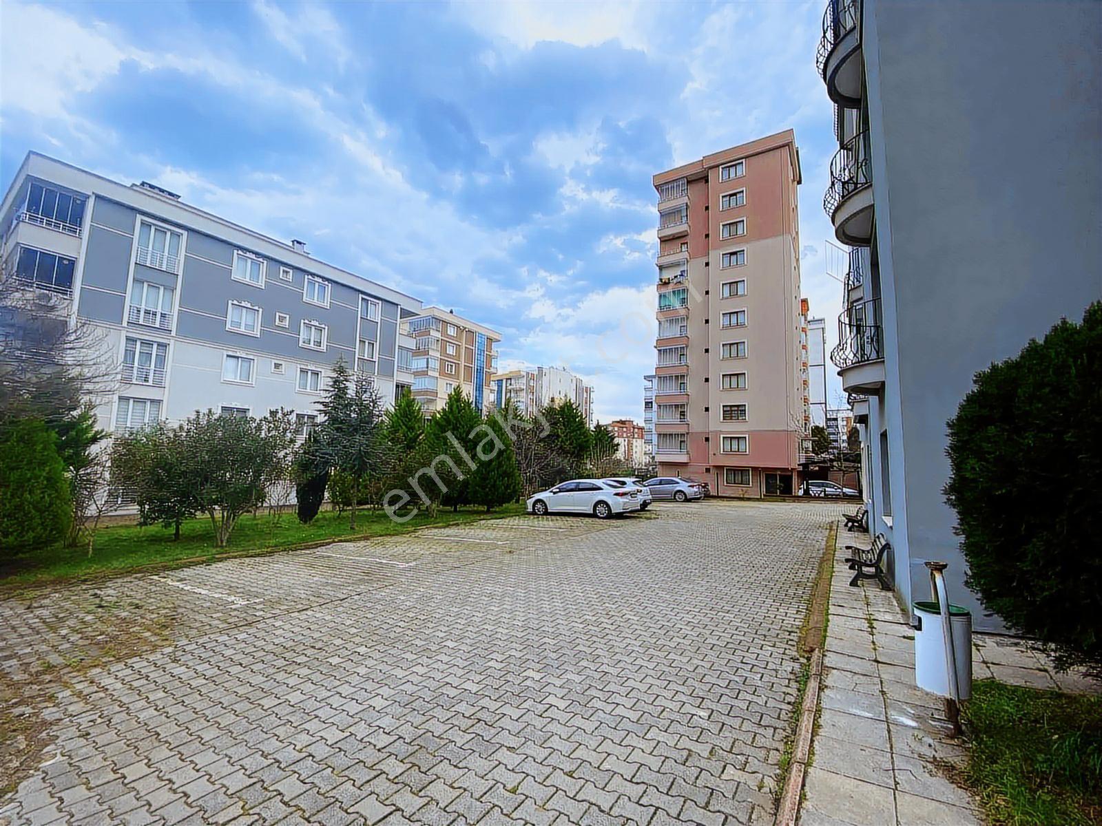 Esenevler Mahallesi Net 150 M2 Tramvaya Çok Yakın Satılık Daire - Görsel 11