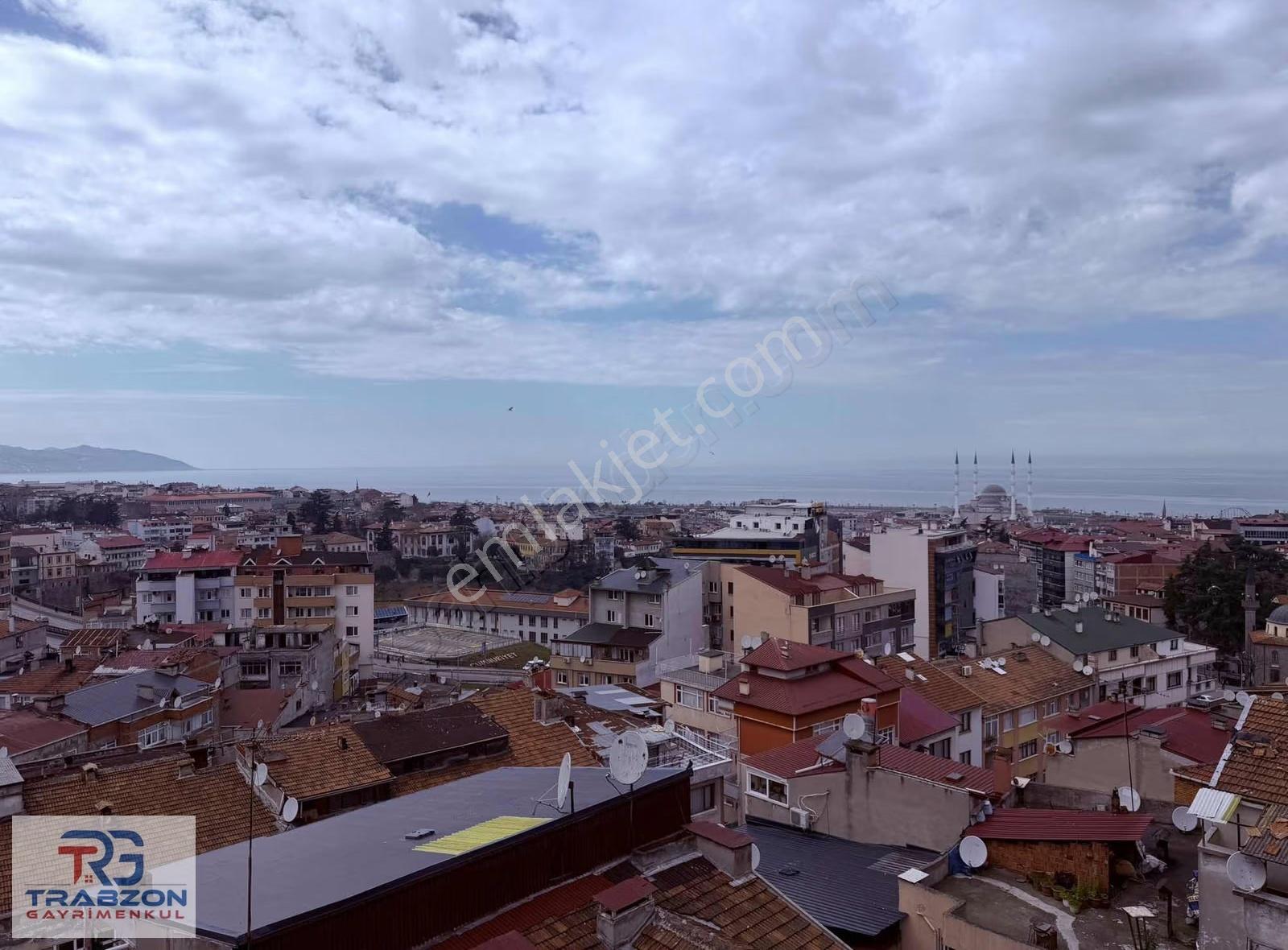 Meydan'a Yürüme Mesafesinde Satılık 3+1 Masrafsız Daire