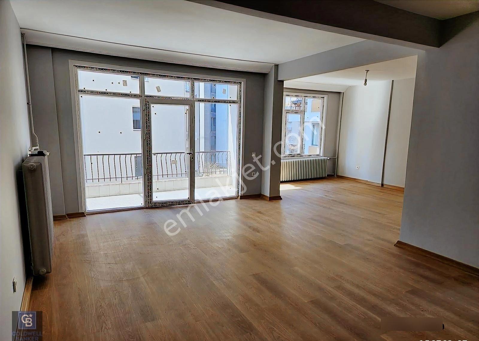 Bağdat Caddesine 2.bina İçi Tamamen Yenilenmiş 130m² 2,5+1 Daire - Görsel 12