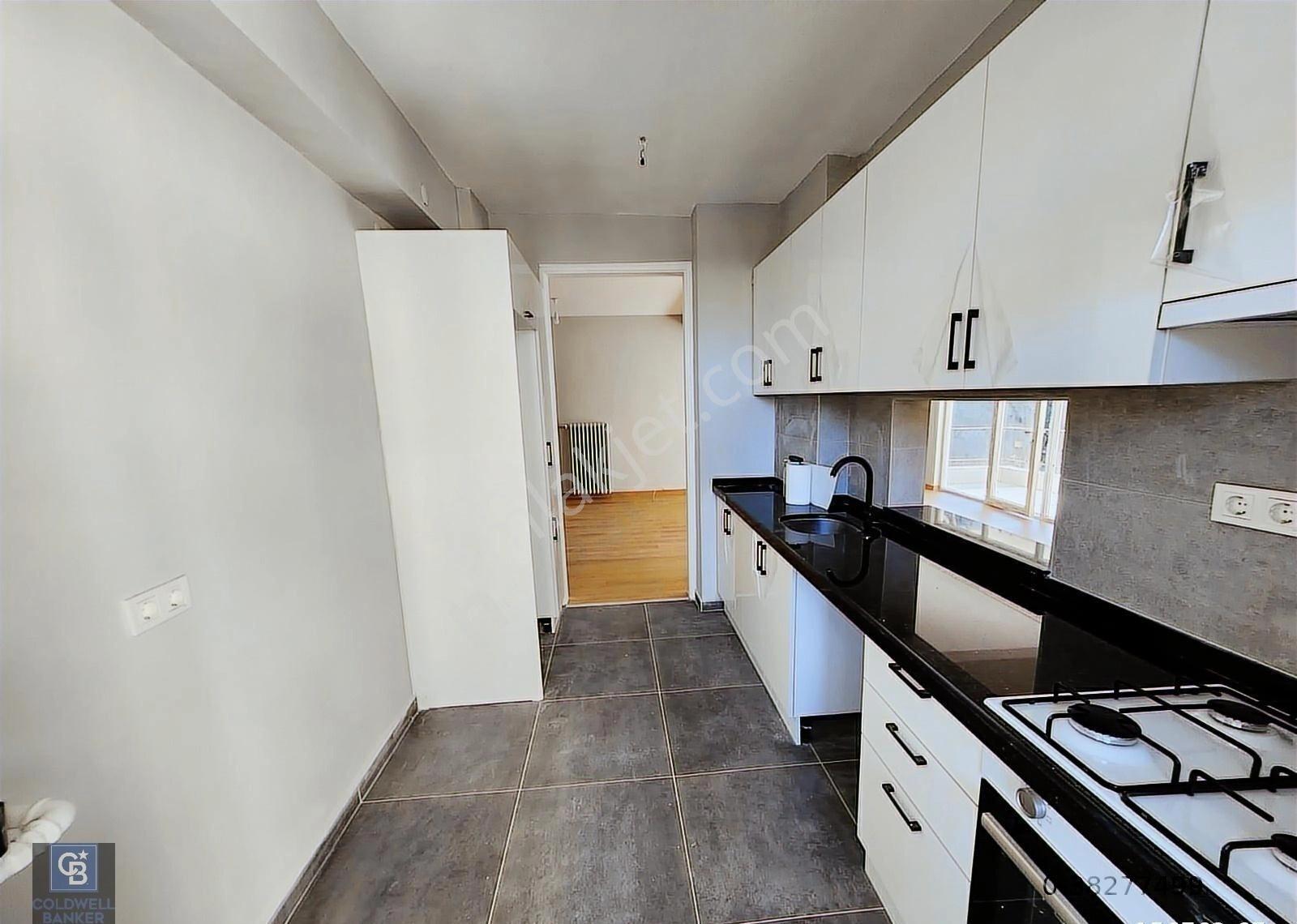 Bağdat Caddesine 2.bina İçi Tamamen Yenilenmiş 130m² 2,5+1 Daire - Görsel 13