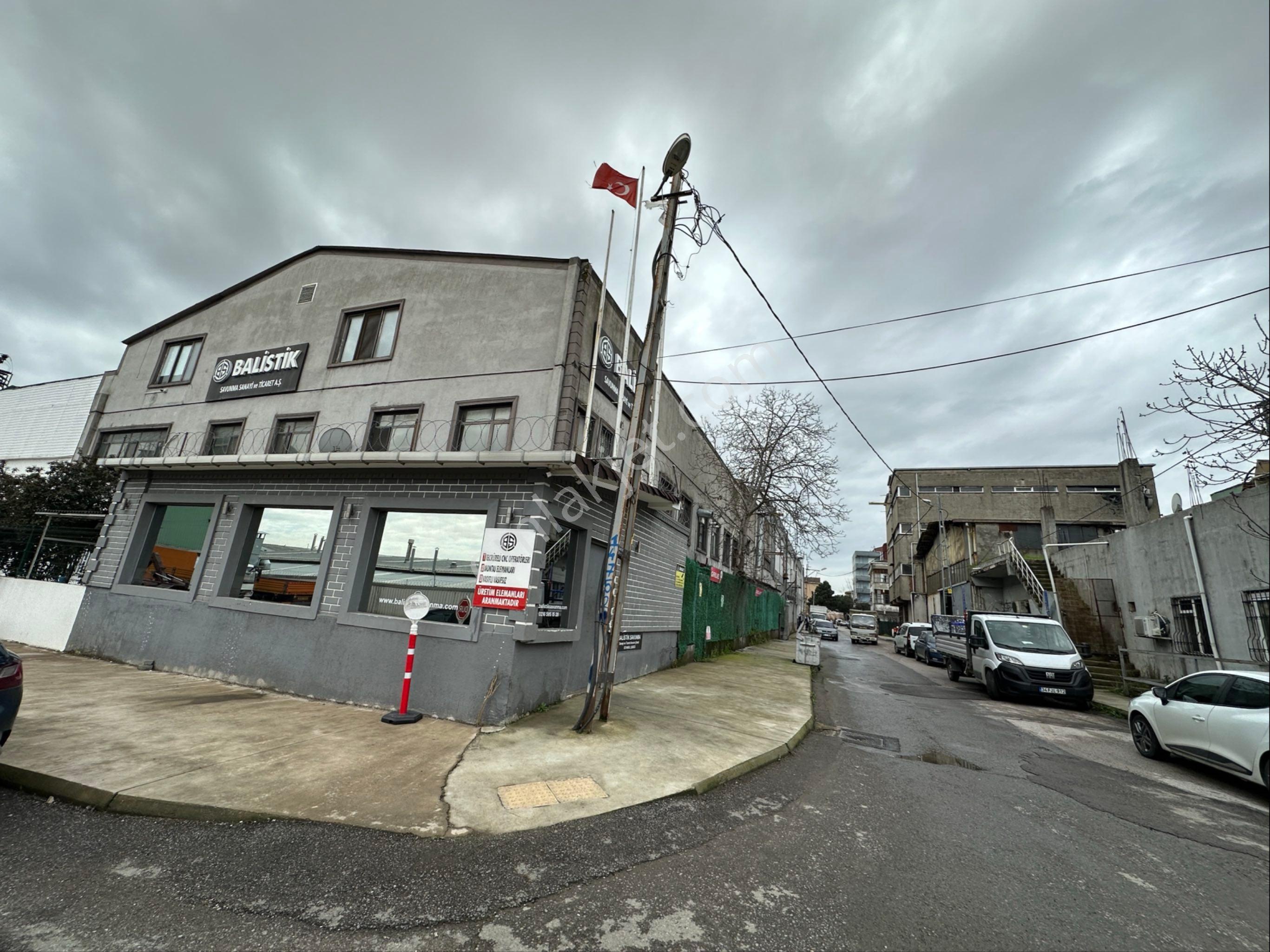 Kurtköy Sanayi’de 2300 M2 3 Katlı Kiralık Fabrika&üretim Tesisi