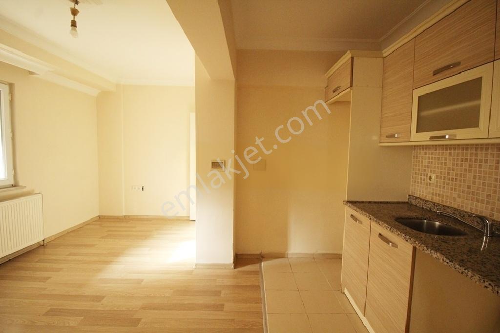 Nusratiye Mavili Bahçede 2+1 Konumu Mükemmel 85m² Satılık Daire - Görsel 5
