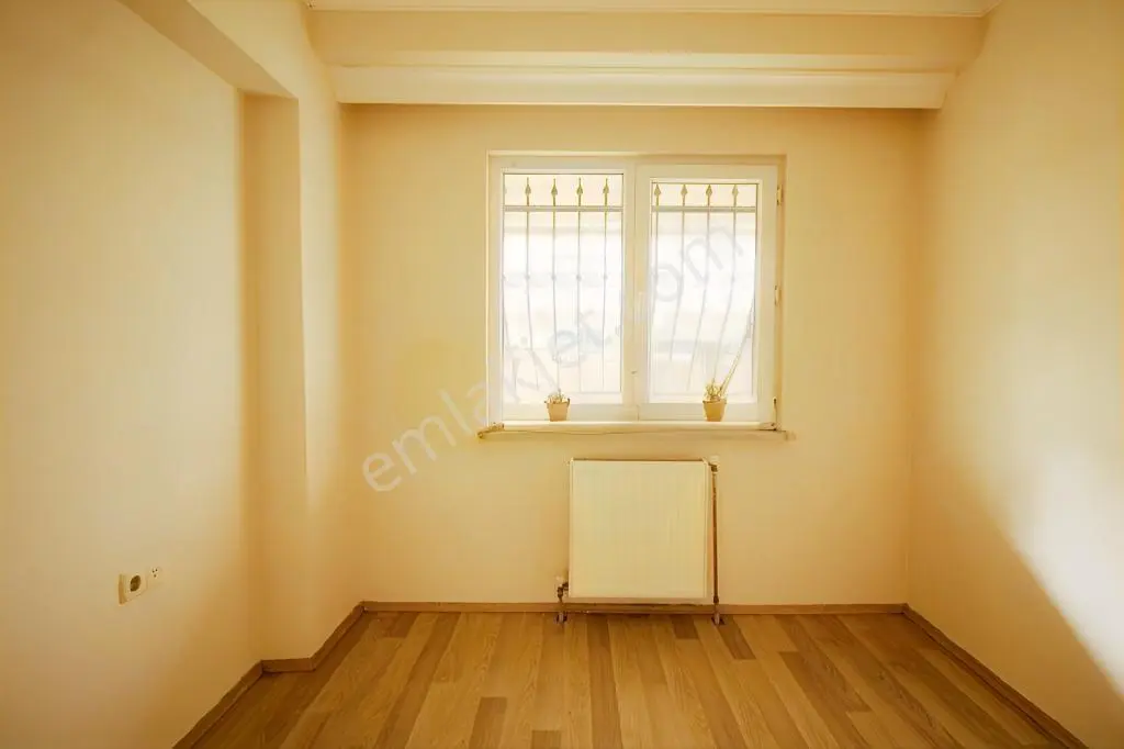 Nusratiye Mavili Bahçede 2+1 Konumu Mükemmel 85m² Satılık Daire - Görsel 2
