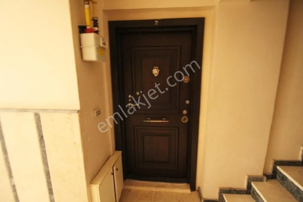 Nusratiye Mavili Bahçede 2+1 Konumu Mükemmel 85m² Satılık Daire - Görsel 3
