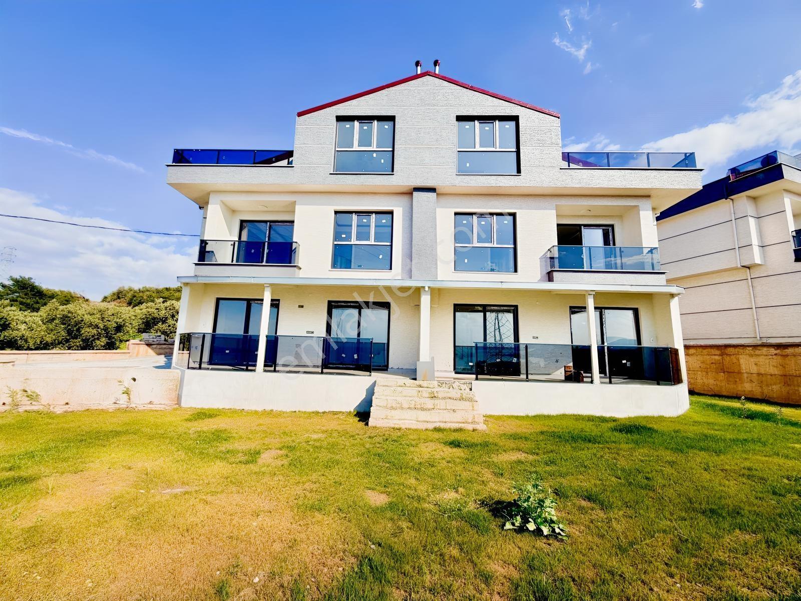 Gemlik Kurşunlu'da Eşsiz Deniz Manzaralı En Ön Köşe Konum Villa - Görsel 30