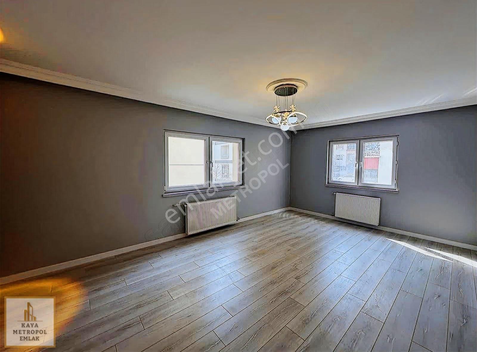 Etimesgut'ta Asansörlü Ara Kat Lüks Yapılı 120m2 3+1 Daire - Görsel 21
