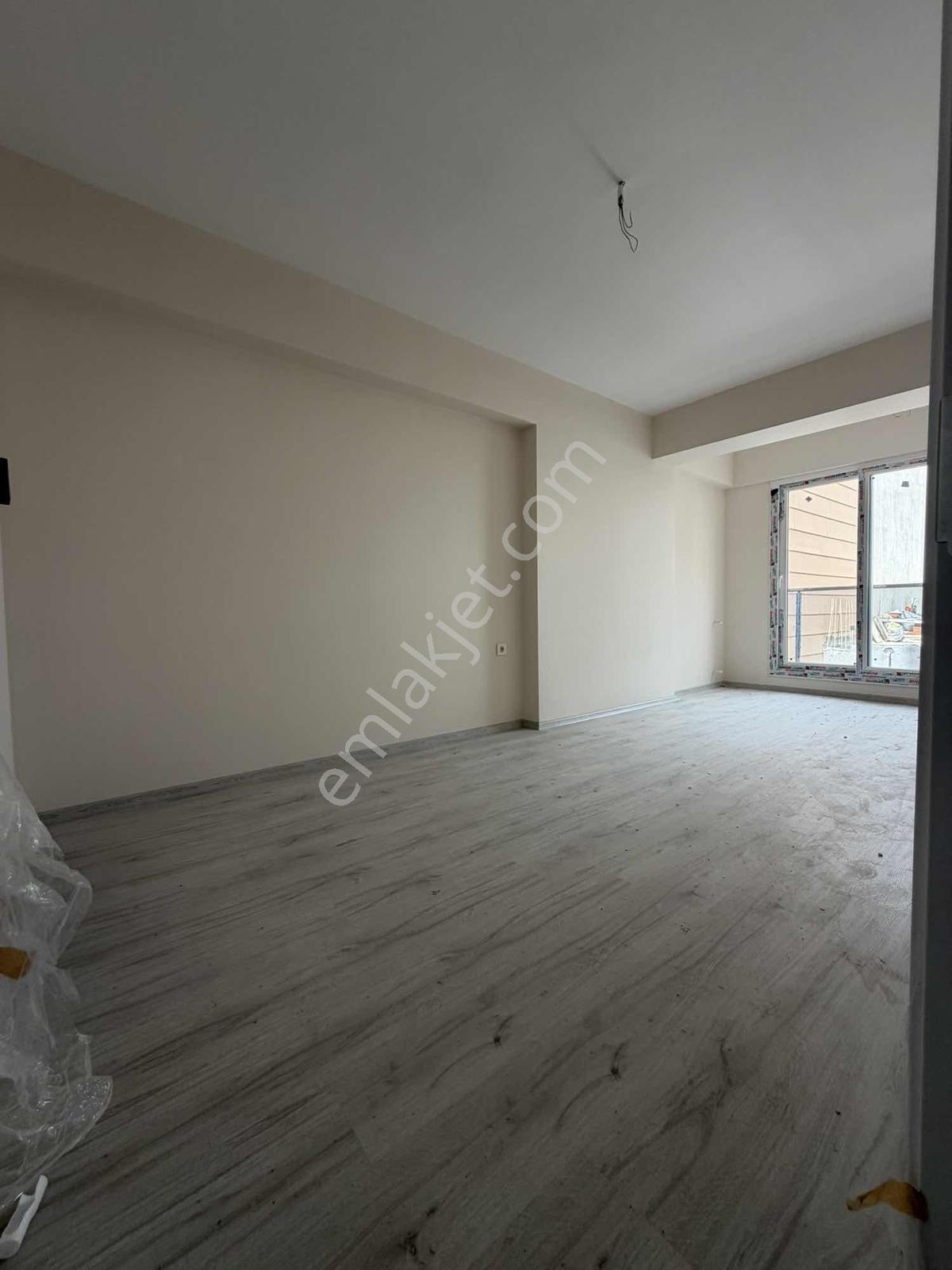 Menemende Satılık Daire 2+1 Kapalı Mutfak Ugurmumcu Mahallesinde - Görsel 10