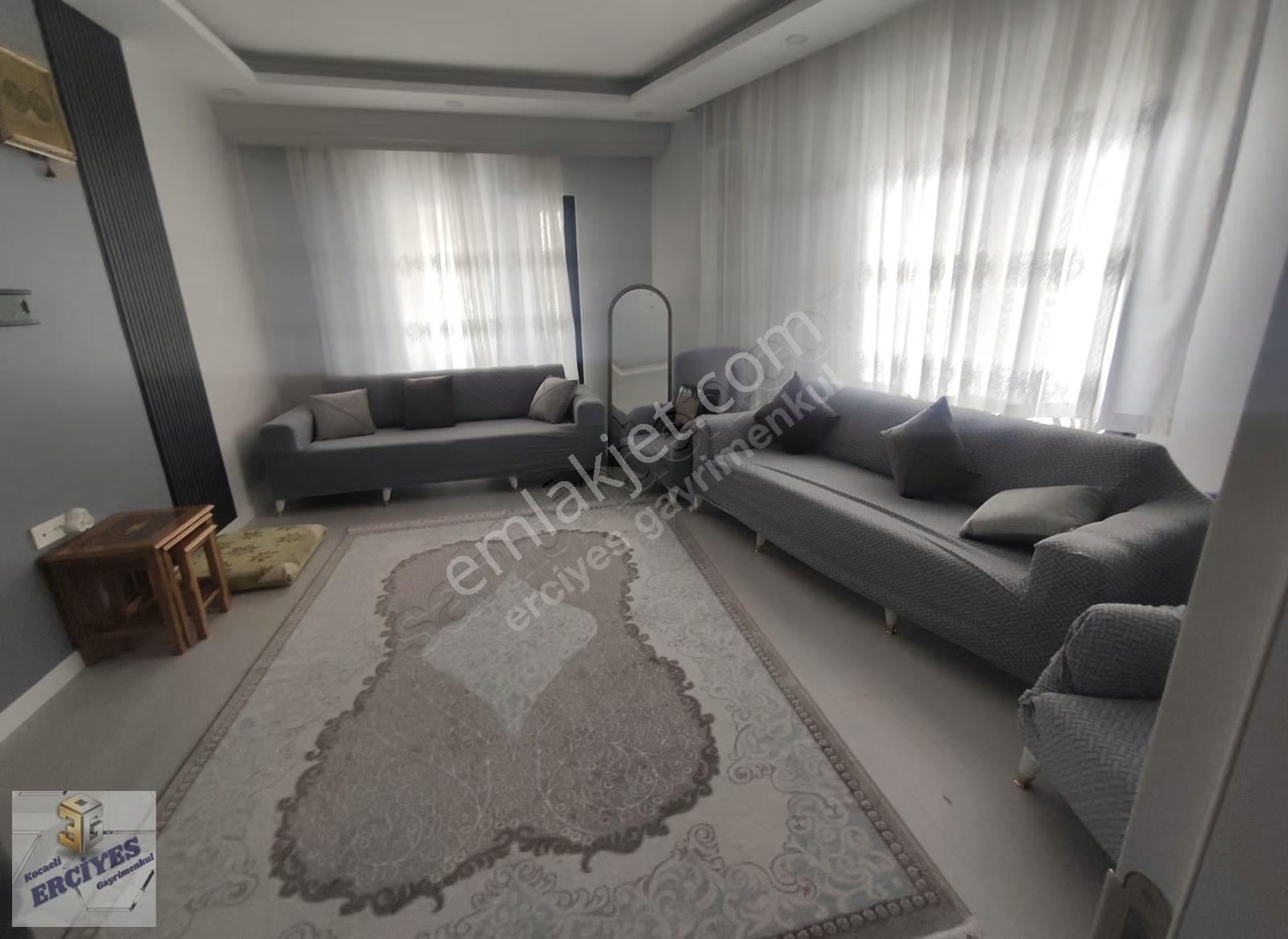 Başiskele Merkezde Eşyalı 2+1 Daire,halk Pazarı Yakınında - Görsel 12