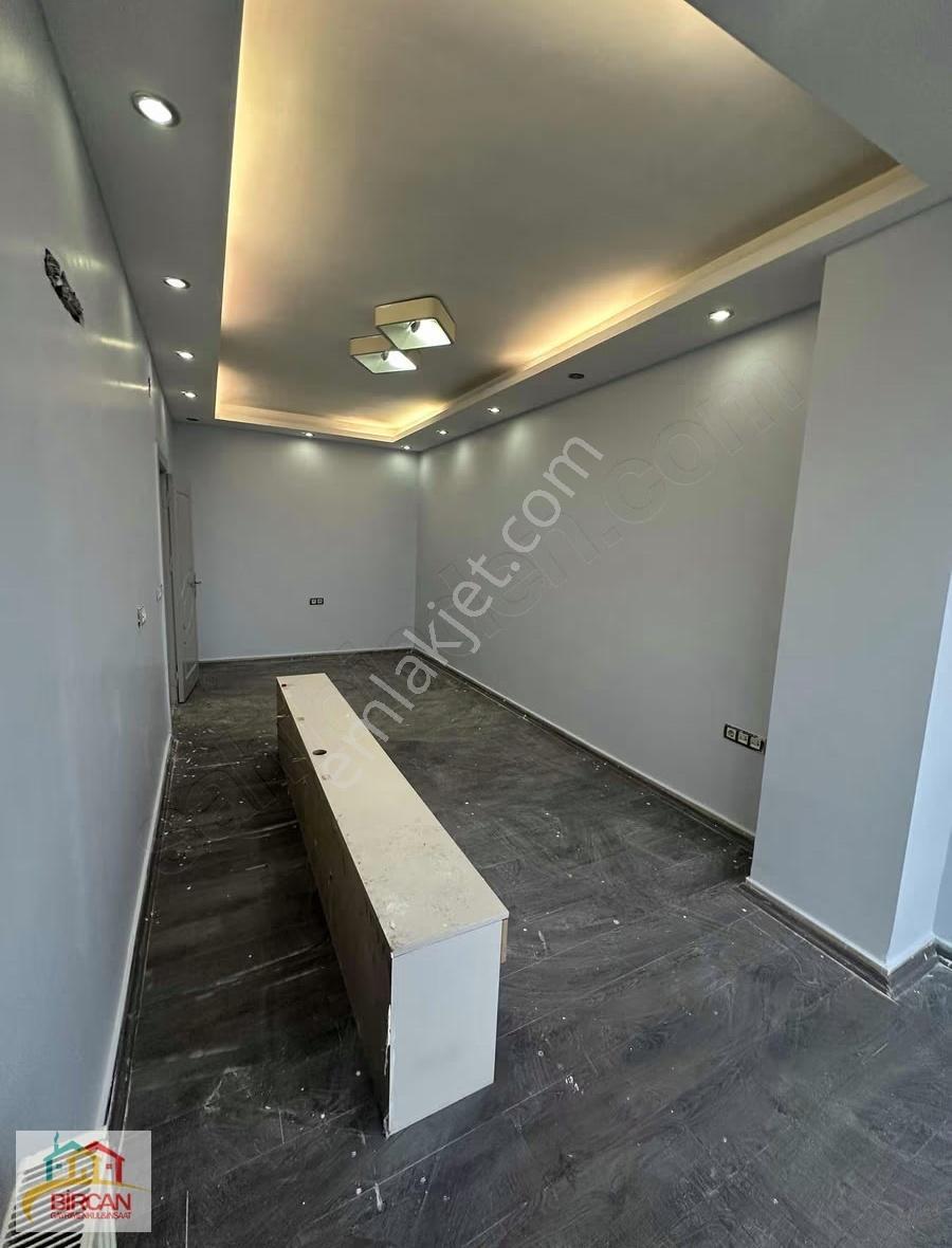 Güneydoğu İş Merkezi'nde Kiralık Ofis Dükkan - Görsel 11