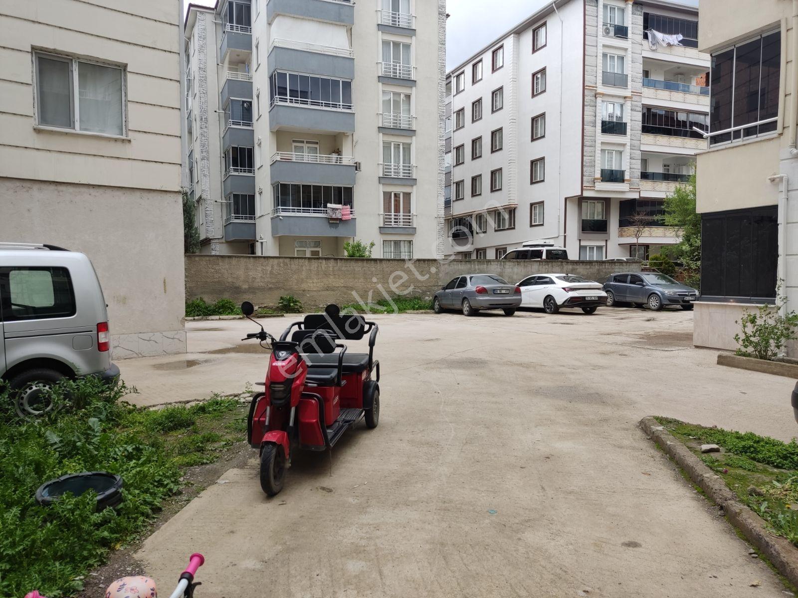 Yeni Mahalle'de Ana Cadde Üzerinde 3+1 Geniş Kiralık Daire - Görsel 21