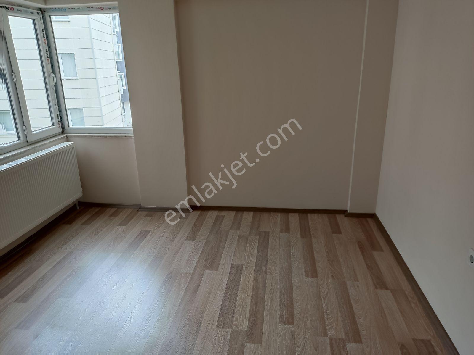 Yeni Mahalle'de Ana Cadde Üzerinde 3+1 Geniş Kiralık Daire - Görsel 7