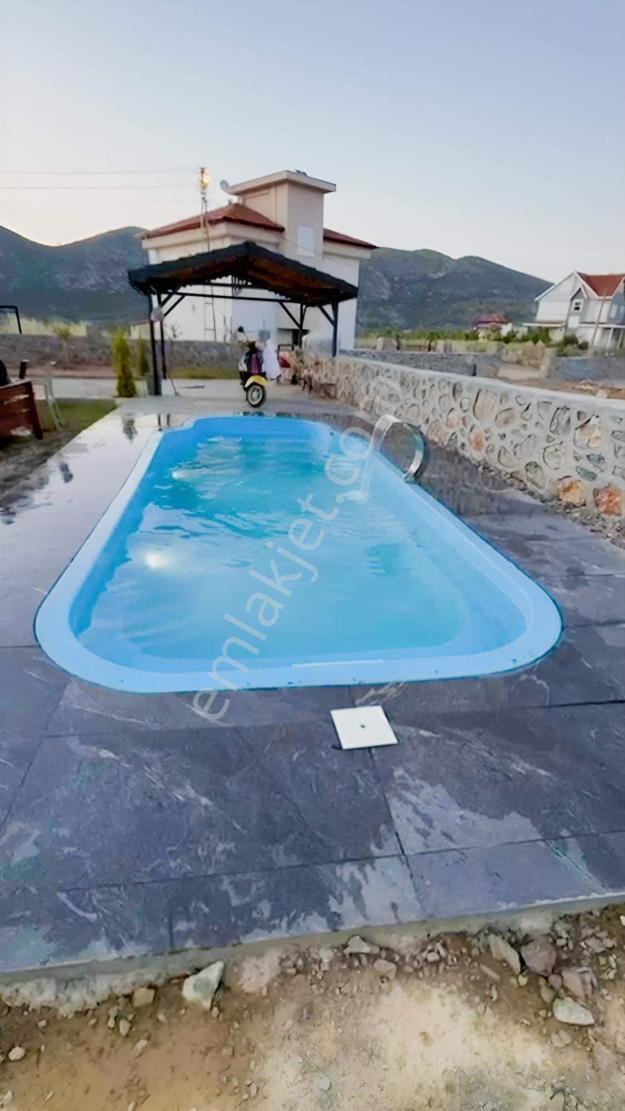 Alanya Güzelbağ'da Doğa İle İç İçe Havuzlu Müstakil Ev - Görsel 23