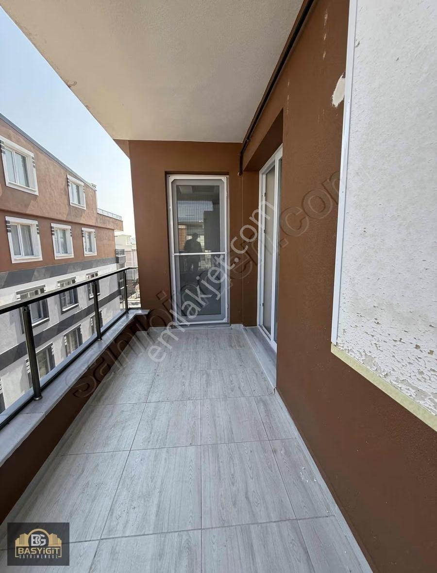 Hürriyet Mah.3.kat-2+1,95m2 Asansörlü,otoparklı Kiralık Daire - Görsel 3