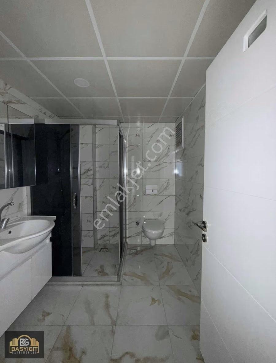 Hürriyet Mah.3.kat-2+1,95m2 Asansörlü,otoparklı Kiralık Daire - Görsel 5