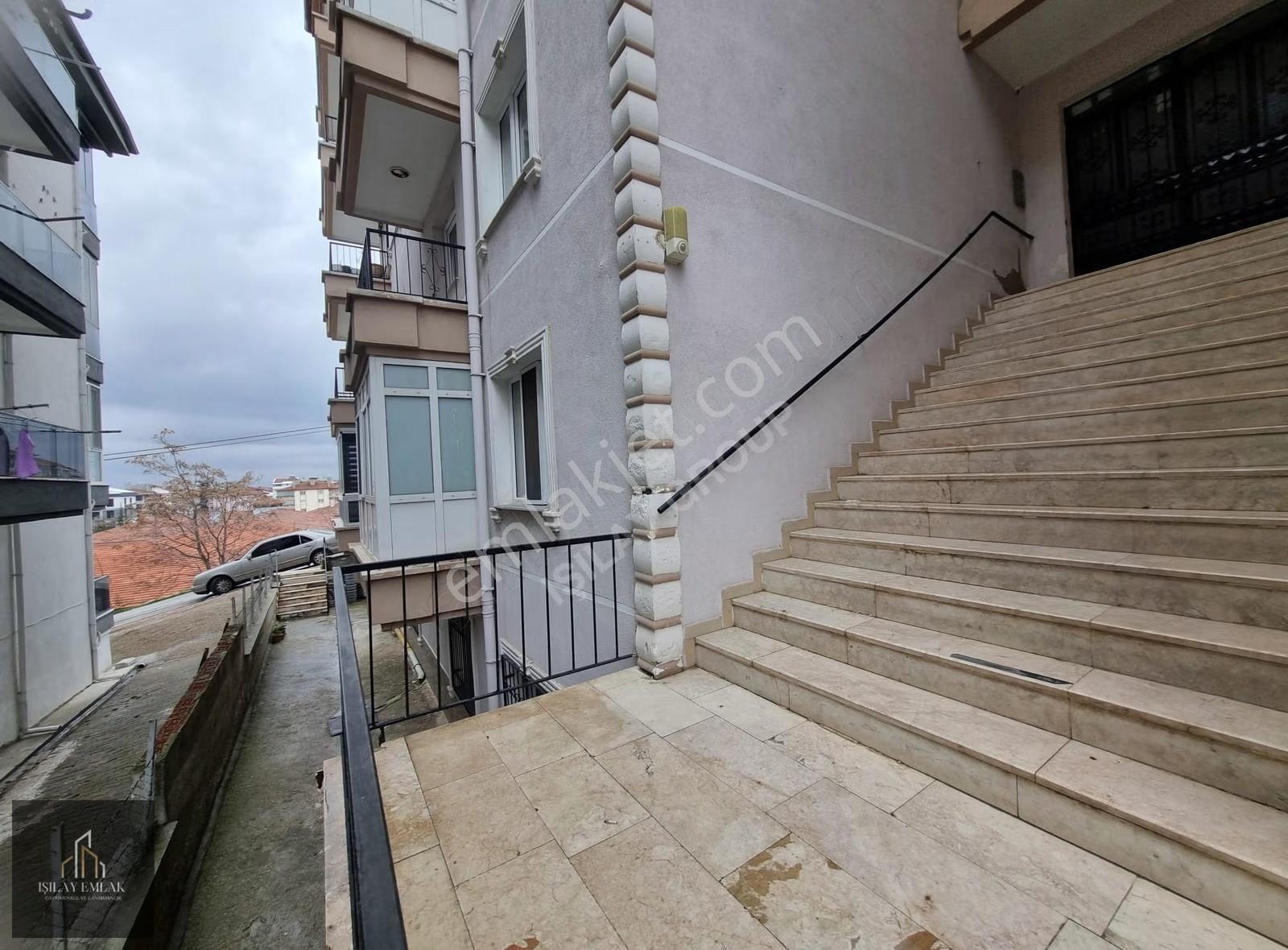 Afyon İstiklal Mahallesinde 3+1 Satılık Daire - Görsel 13