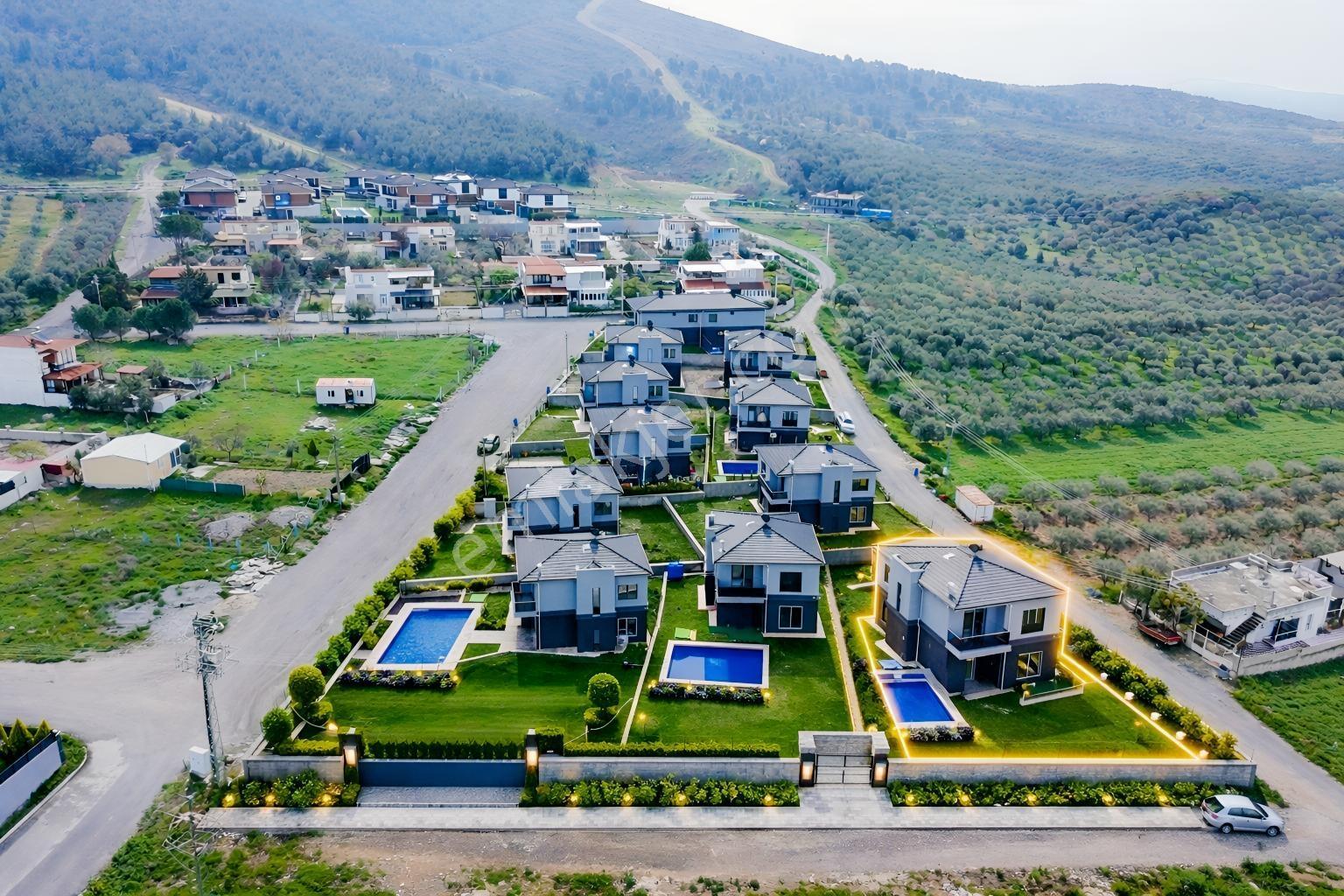 Kayalıoğlu Yamaç Villarında 508m2 Arsaya Sahip Havuzlu Lüksvilla - Görsel 21