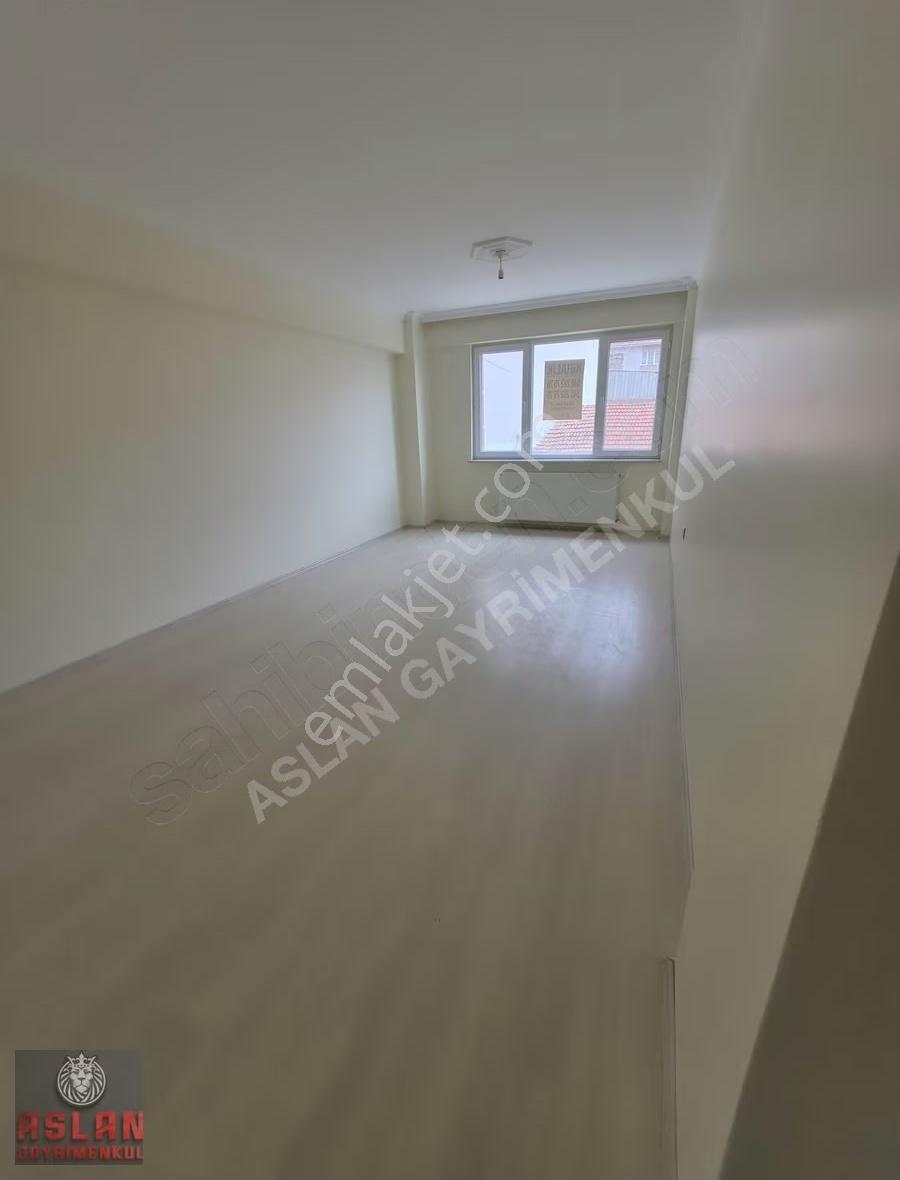Aslan Emlak Gayrimenkulden Çamlıcada 3+1 Kiralık Daire - Görsel 2