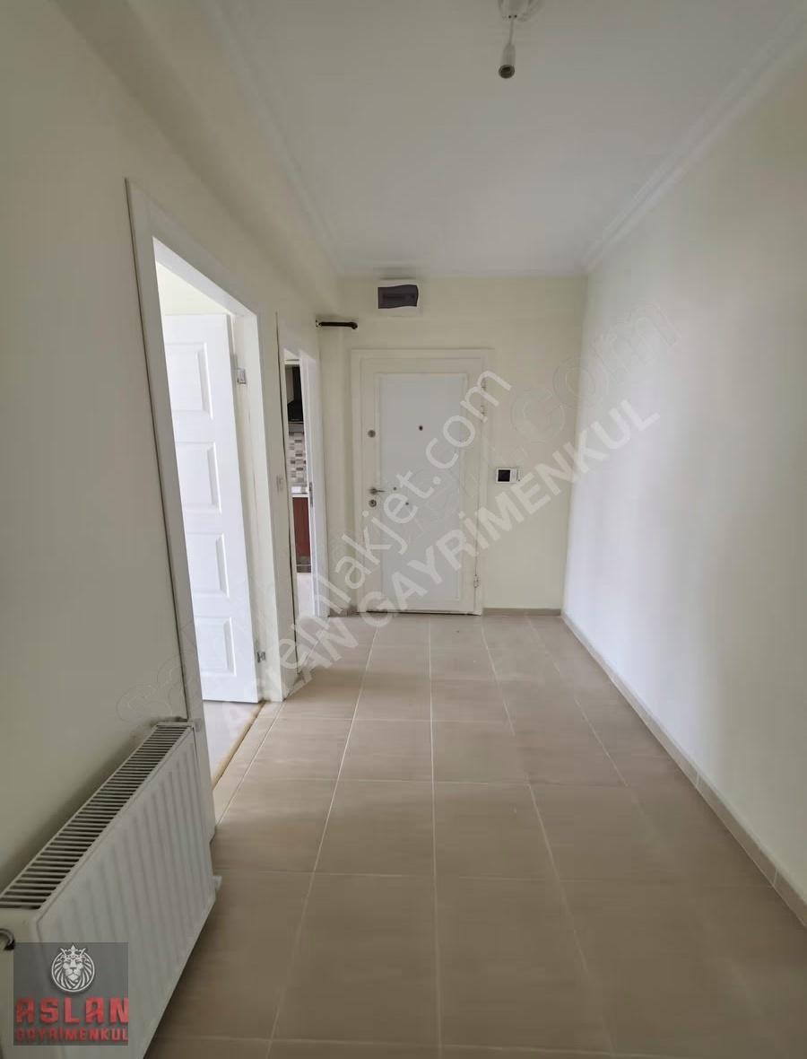 Aslan Emlak Gayrimenkulden Çamlıcada 3+1 Kiralık Daire - Görsel 6