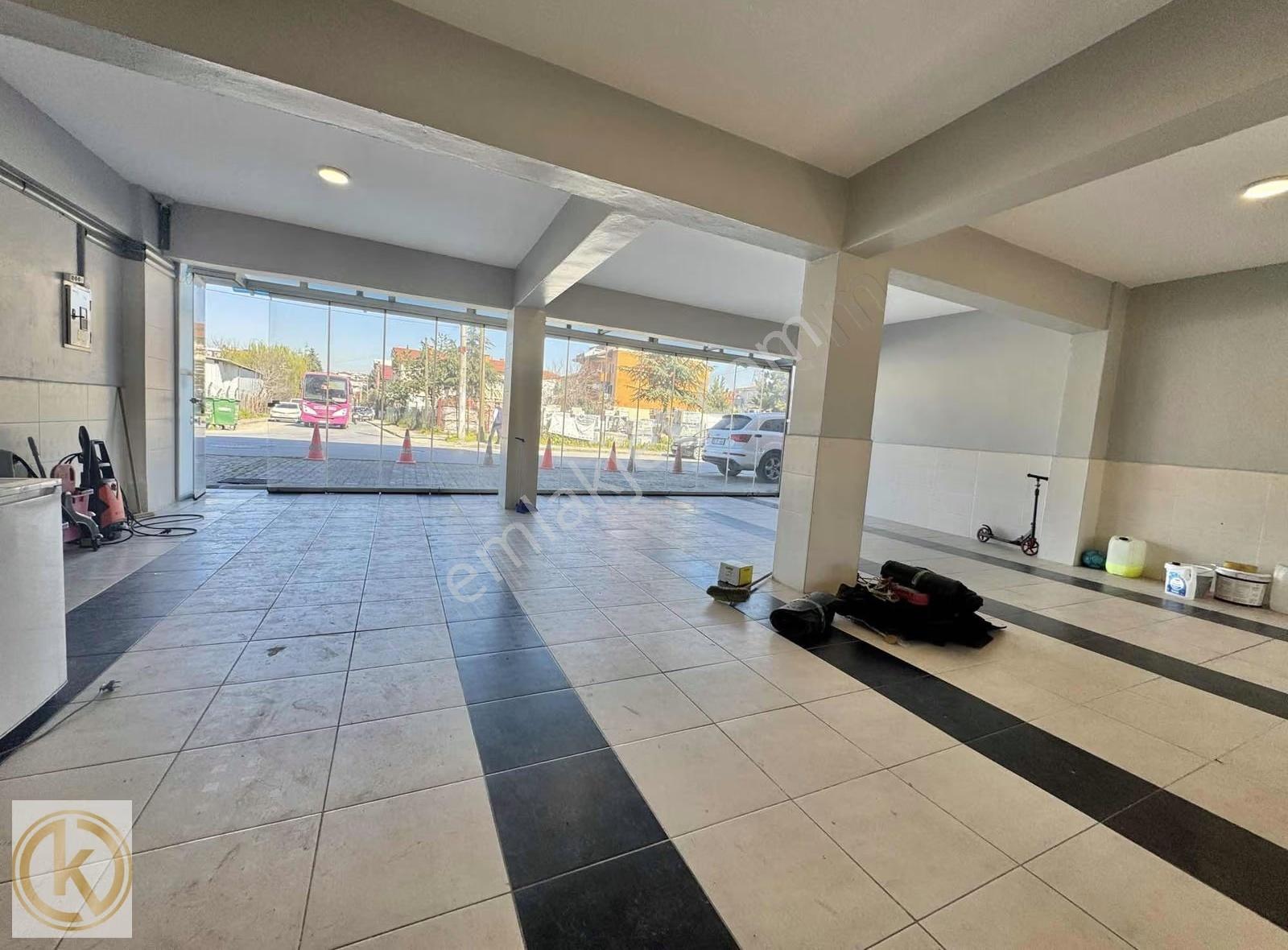 Kaymak Emlaktan Erenler Yeşiltepe'de 150 M2 Kiralık Dükkan - Görsel 14