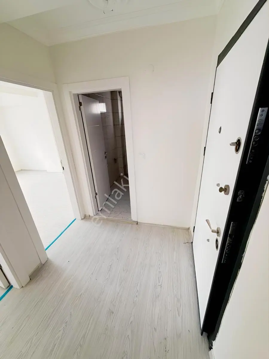 Mehmetoğlu Gayrimenkulden Çobançeşmede 4 Yıllık İskanlı Satılık - Görsel 8