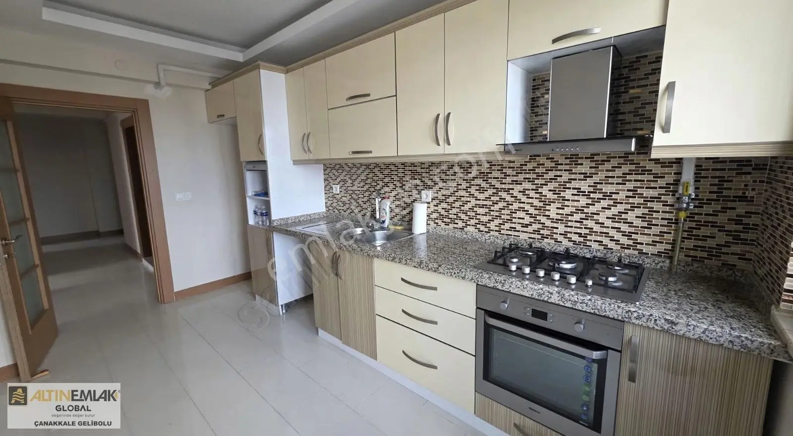 Altın Emlaktan Site İçerisinde Ebeveyn Banyolu 3+1 Kiralık Daire - Görsel 3