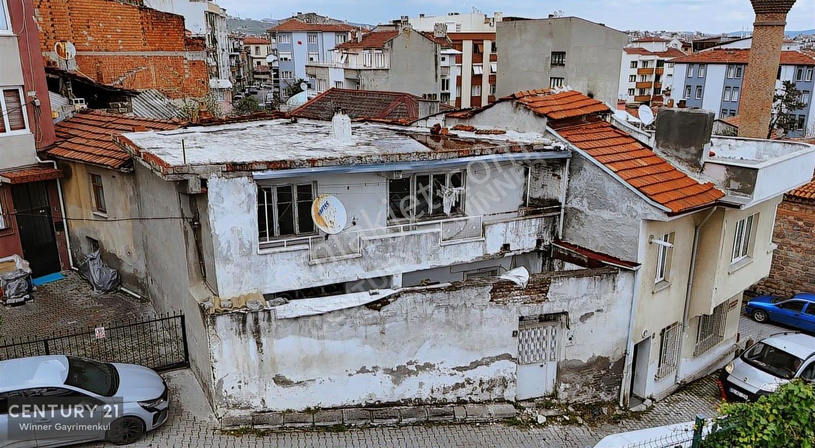 C21 Winner Çarşı Merkezde 5 Kat İmarlı Arsa Ve Kargir Ev - Görsel 2