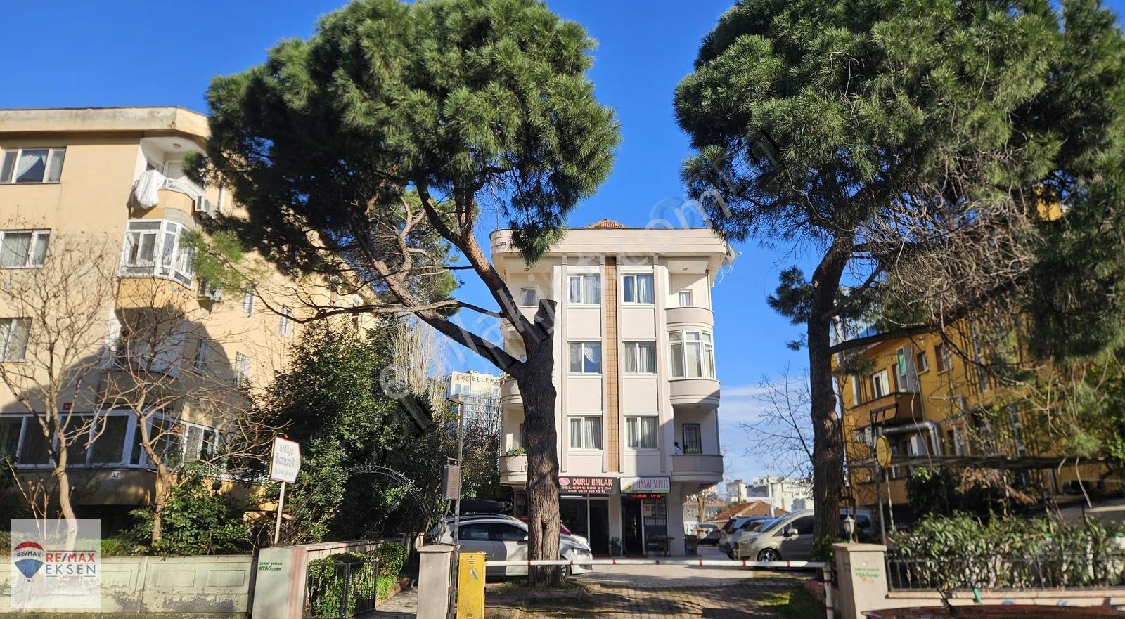 Kadıköy Koşuyolu Cad. Devren Kiralık Dükkan Güncel Kira 20000 Tl - Görsel 9