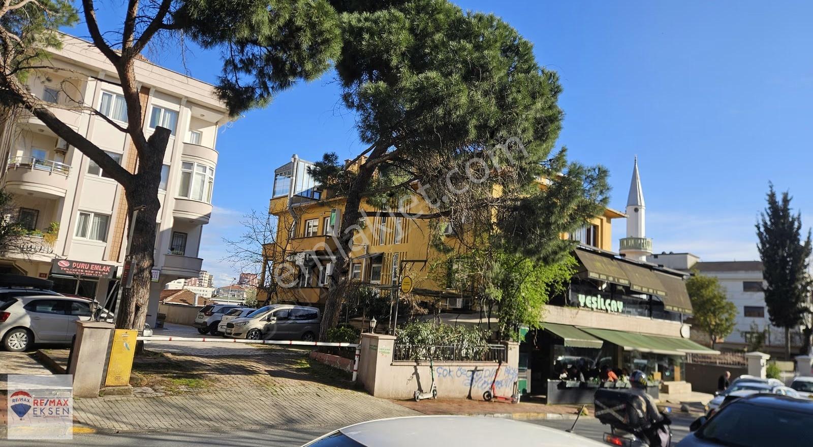 Kadıköy Koşuyolu Cad. Devren Kiralık Dükkan Güncel Kira 20000 Tl - Görsel 20