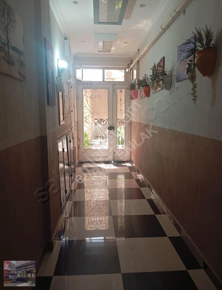 Buca Kozağaç'ta Merkezi Konumda 2+1 Bahçe Kullanımlı Daire - Görsel 19