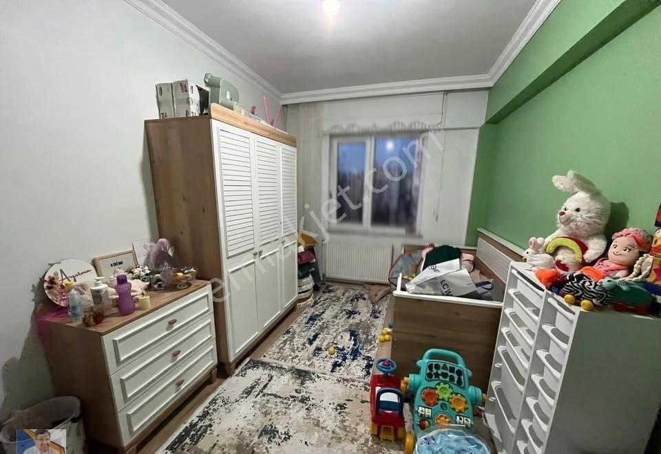 Cevdet Paşa Mahallesinde 3+1 Site İçi Satılık Daire - Görsel 3