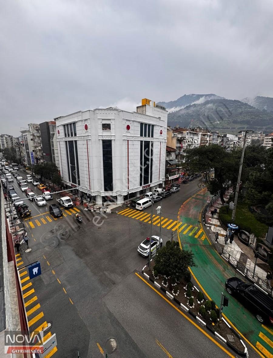 Ulupark Karşısı Köşe Cepheli Tabela Değeri Yüksek Kiralık Ofis