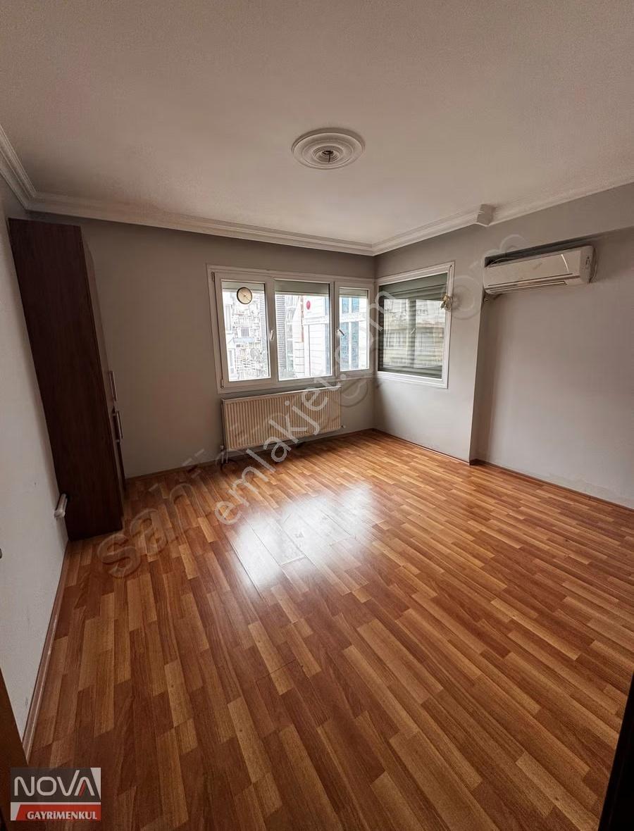 Manisa Ulupark Karşısı Köşe Asansörlü Önü Açık Kiralık Daire - Görsel 2