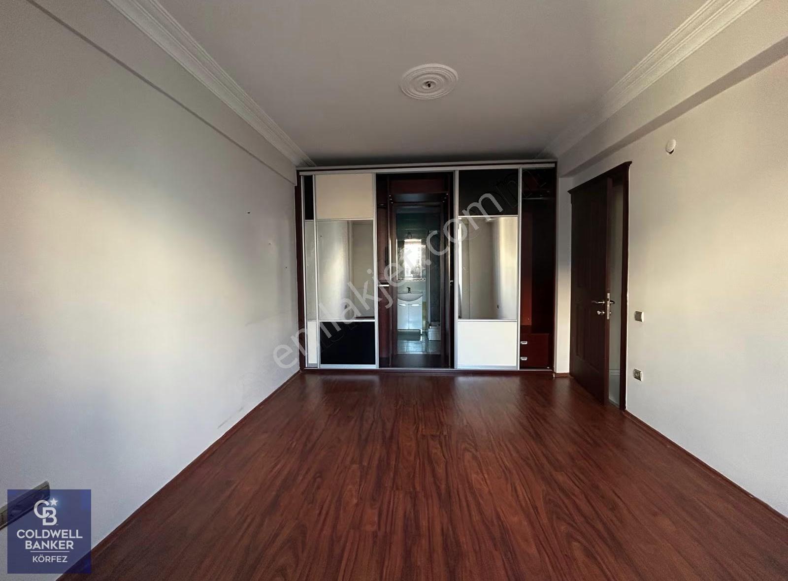 Edremit Cennetayağında Kiralık 3+1 Daire - Görsel 17