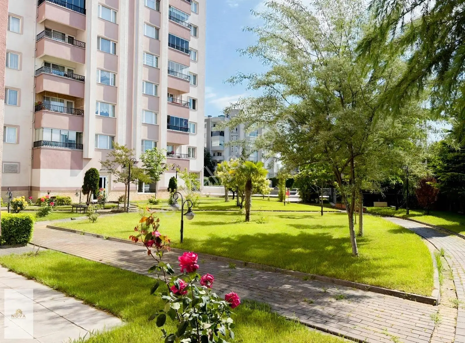 Bursa Nilüfer Yüzüncüyıl'da Havuzlu 3+1 Satılık Daire