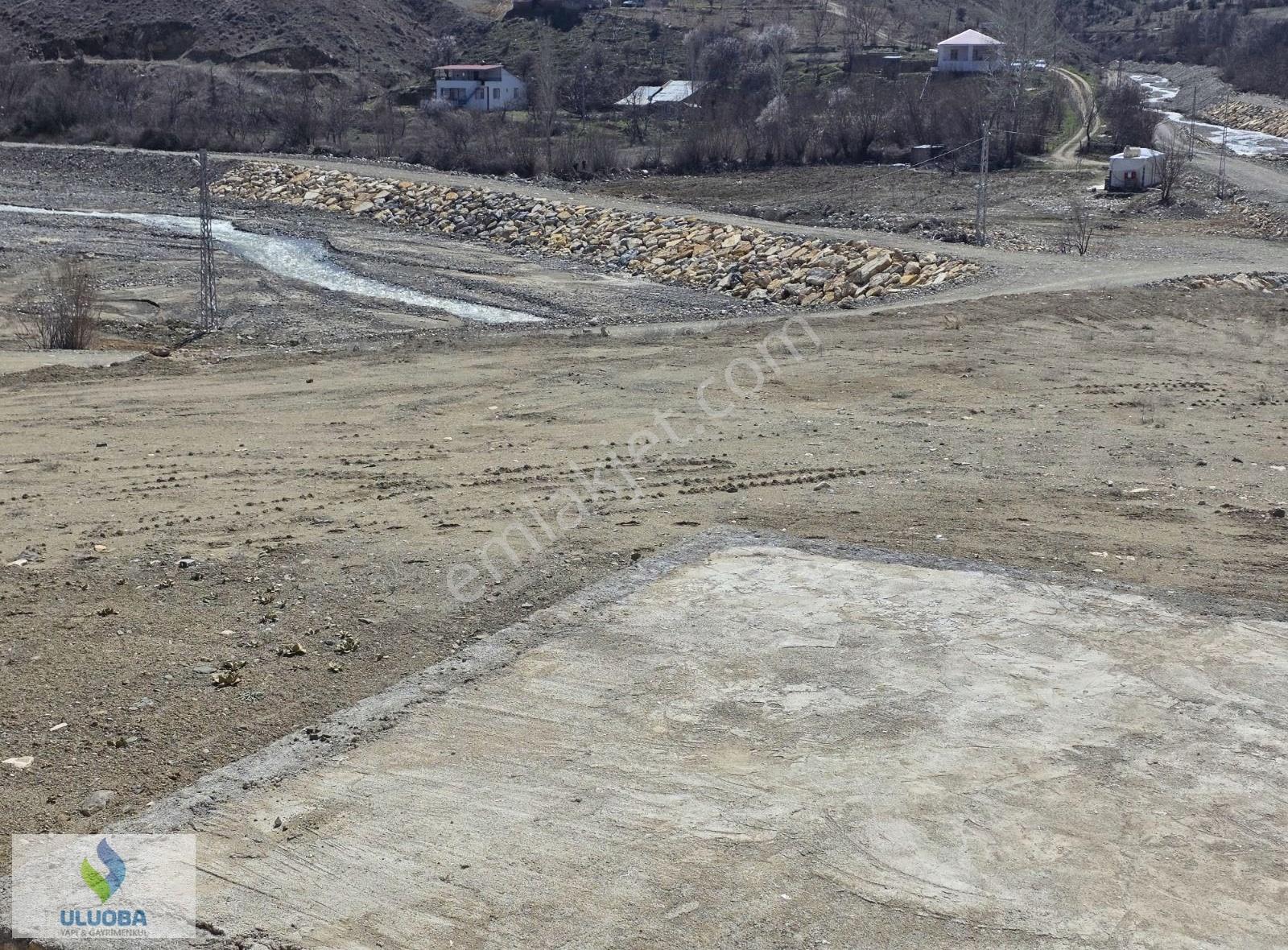 Uluoba'dan Keban Bademli'de Anayol Yanı Ticari Arsa - Görsel 8