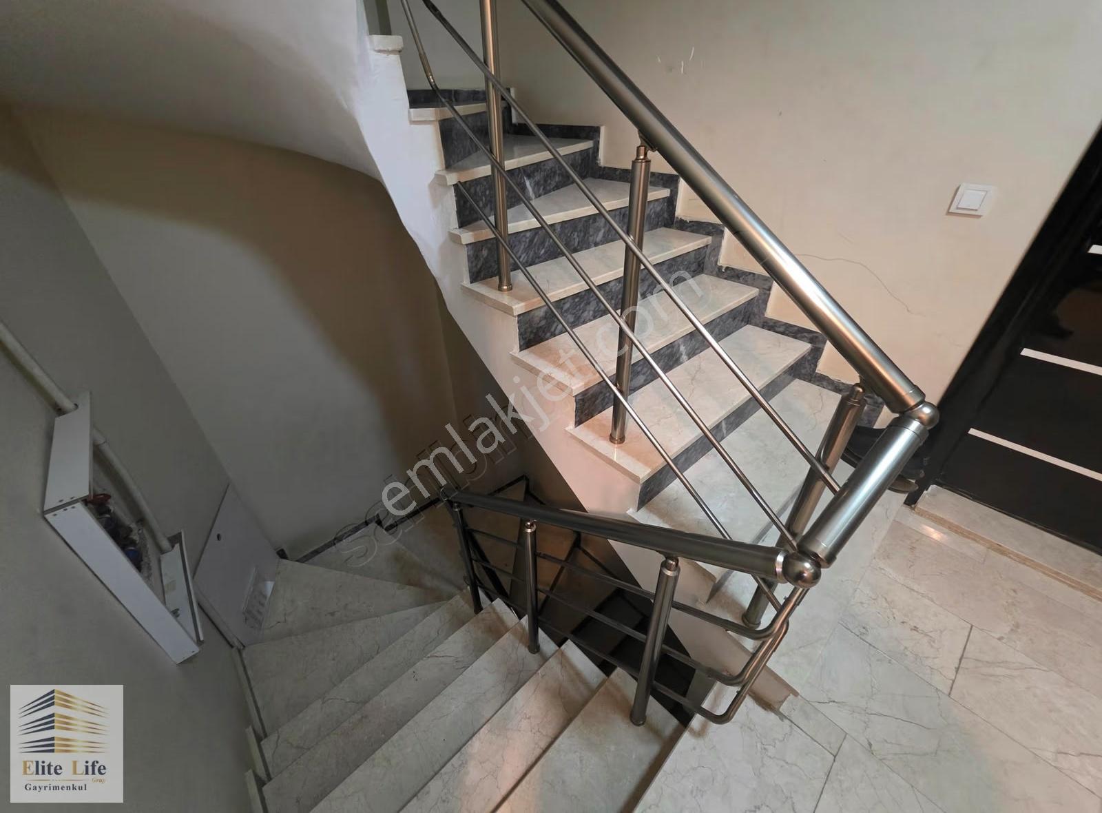 Sancaktepe Osmangazide 2+1 Otoparklı İskanlı Satılık Daire - Görsel 23