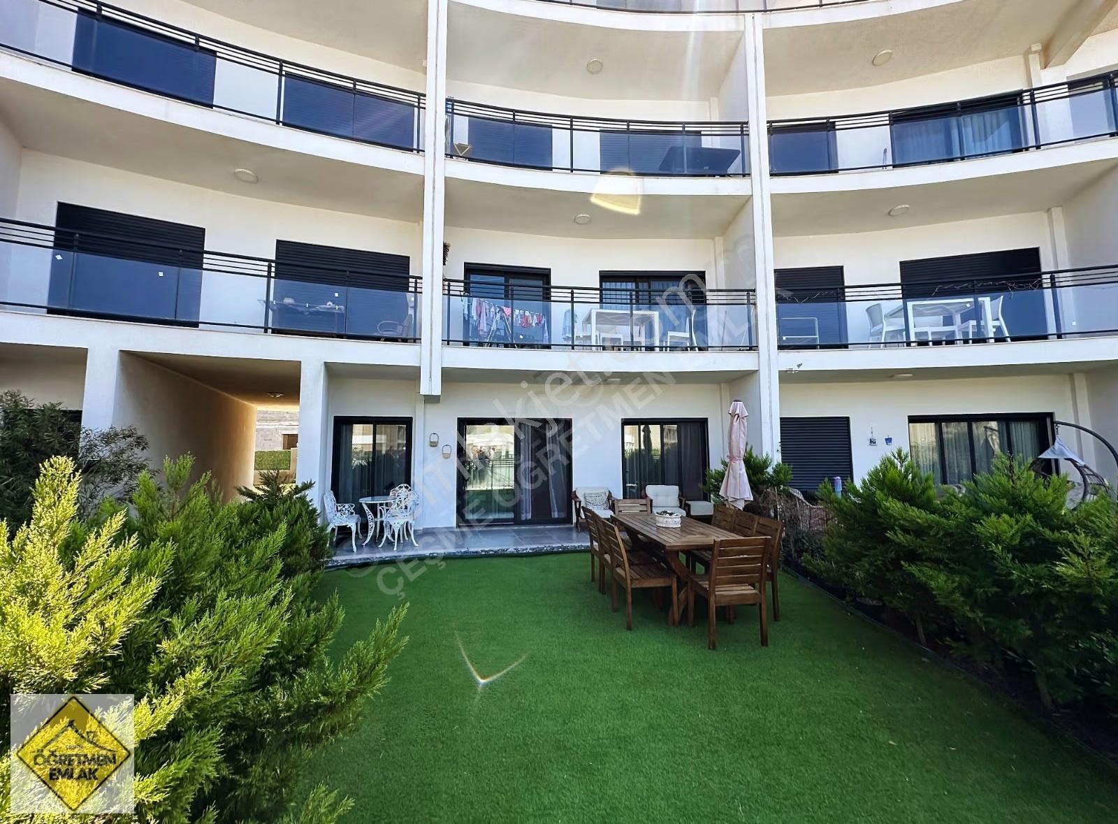 Çeşme Ayasaranda 2 Oda 1 Salon Geniş Bahçeli Bahçe Katı Daire - Görsel 9