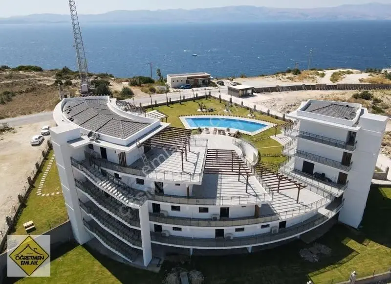 Çeşme Ayasaranda 2 Oda 1 Salon Geniş Bahçeli Bahçe Katı Daire - Görsel 3