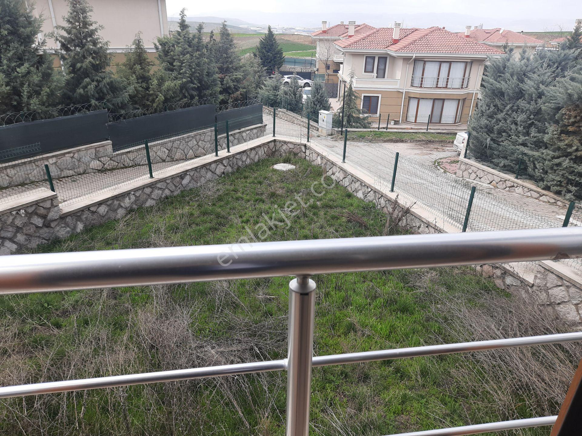 Satılık Lüks Yapılı Villa Mebuskent Siteiçi Bahçe Güney Güvenlik Manzara Ahmet Memiş Yenimahalle - Görsel 24