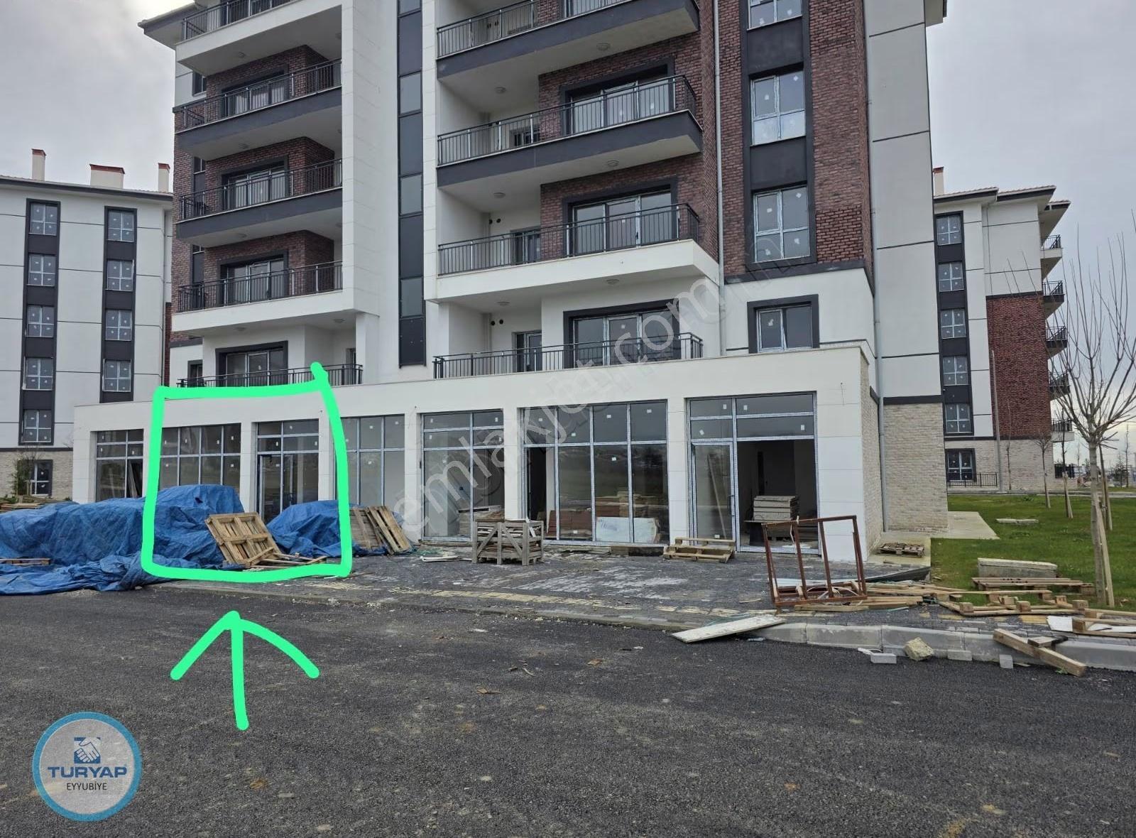 63m2 Kiralık Muhteşem Lokasyon Super Toki Dükkanı