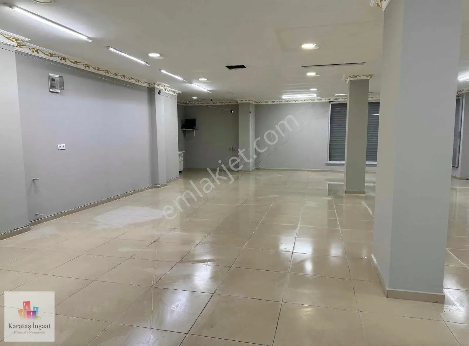 Karataş'tan Çok İşlek Noktada Düz Ayak Geniş Cephe 145 M² Dükkan - Görsel 5