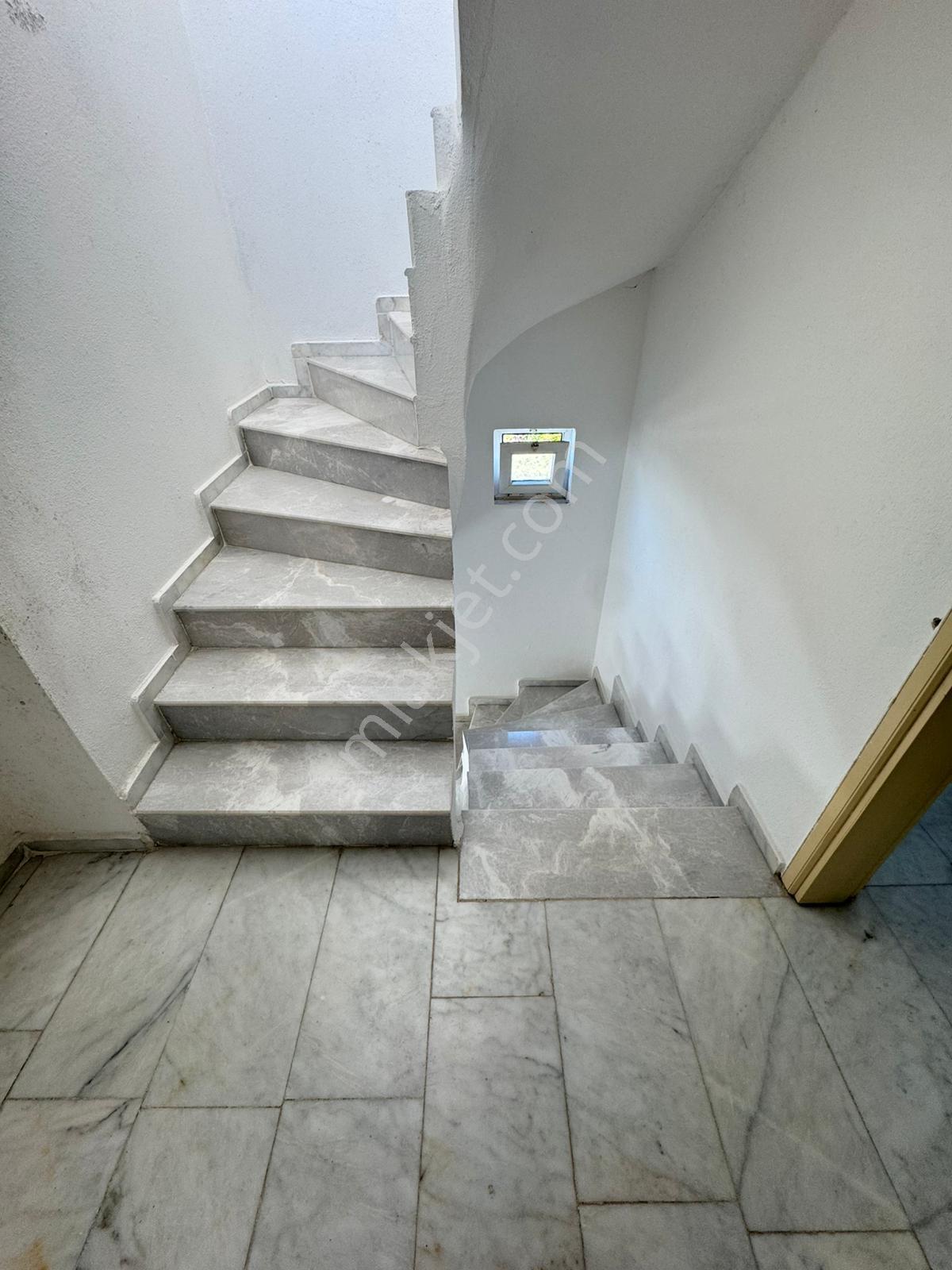 Route 10'dan Dikili Kabakum'da Sezonluk Kiralık Villa - Görsel 27