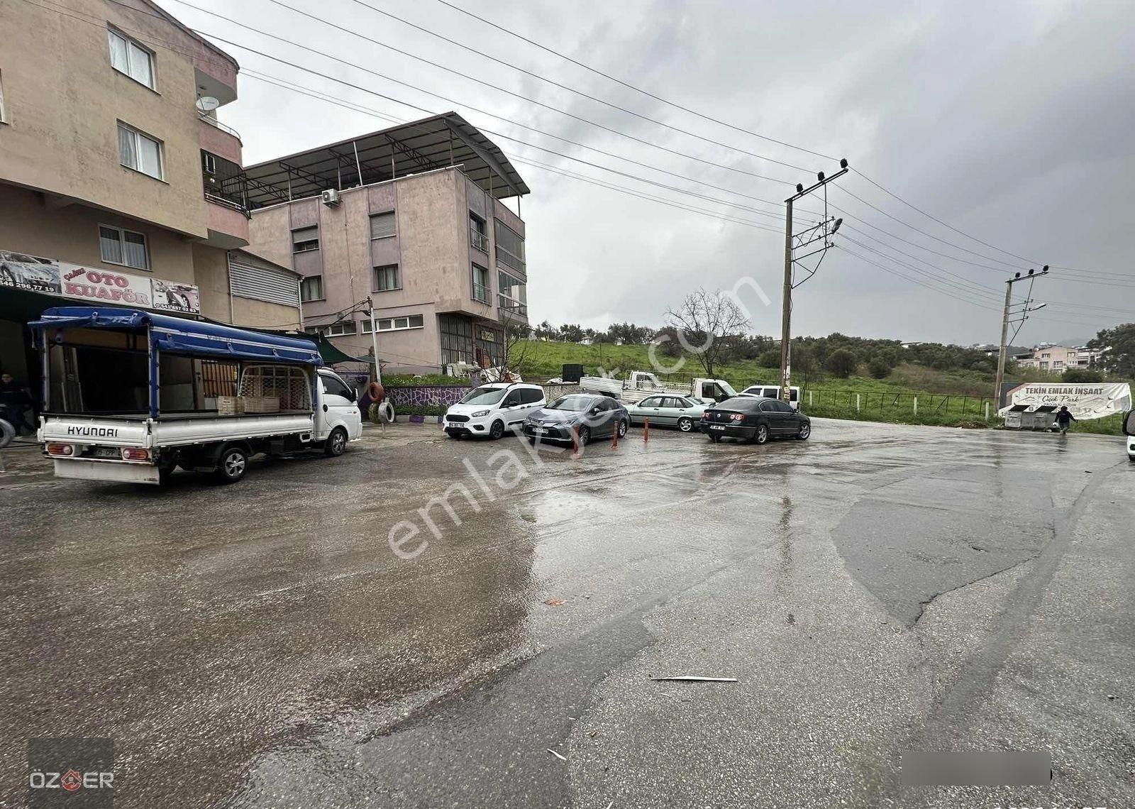 Öz-er Gayrimenkul'den Kiralık Vitrin Alanı Geniş Dükkan - Görsel 3
