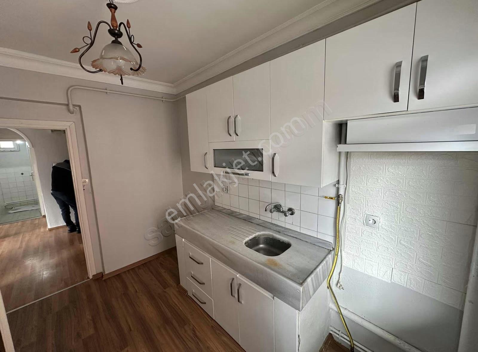 **kurtuluş Mah. Kiralık 2+1 Daire** - Görsel 12