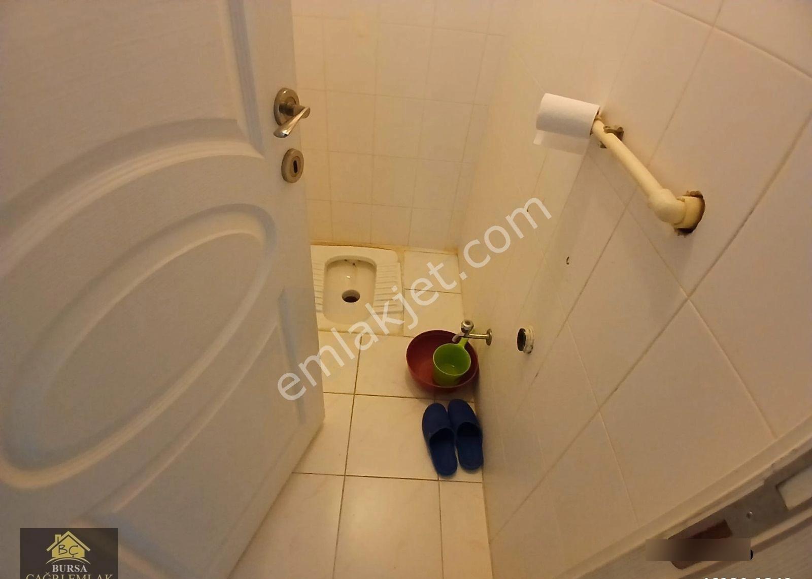 Bursa Yıldırım Sinandede Fsm De Arakat Kombili 2+1 Bakımlı Daire - Görsel 4