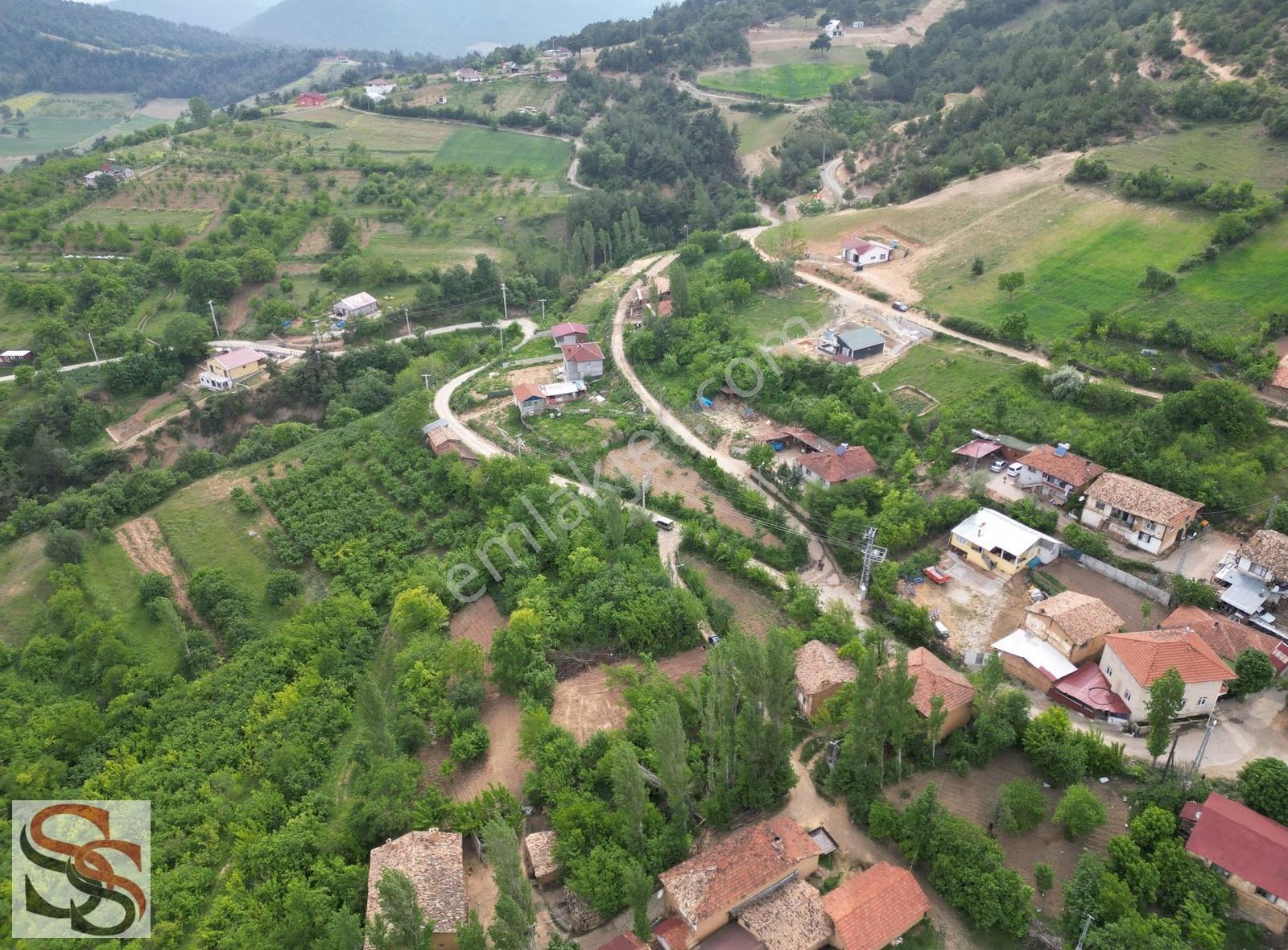 Geyve Çamlık Kayıplar Mahallesi'nde Konut İmarlı 234 M² Arsa - Görsel 10