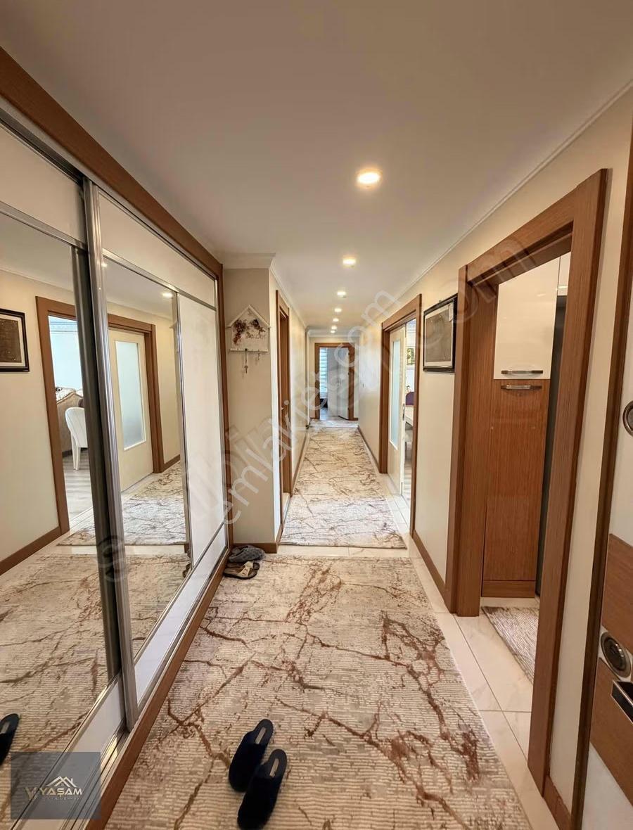 Silivri'nin Gözde Lokasyonunda 3+1 165m2 Satılık Lüks Daire - Görsel 11
